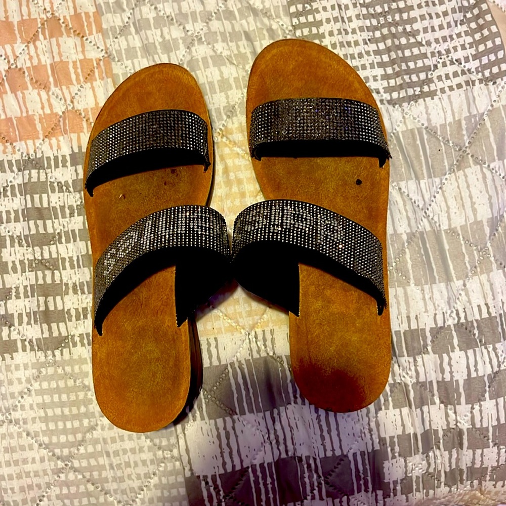 Brown Highhill with black and diamond